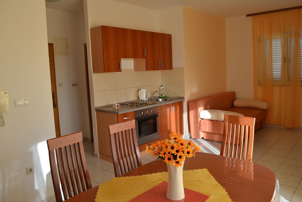 Apartments Marina Srima Luaran gambar